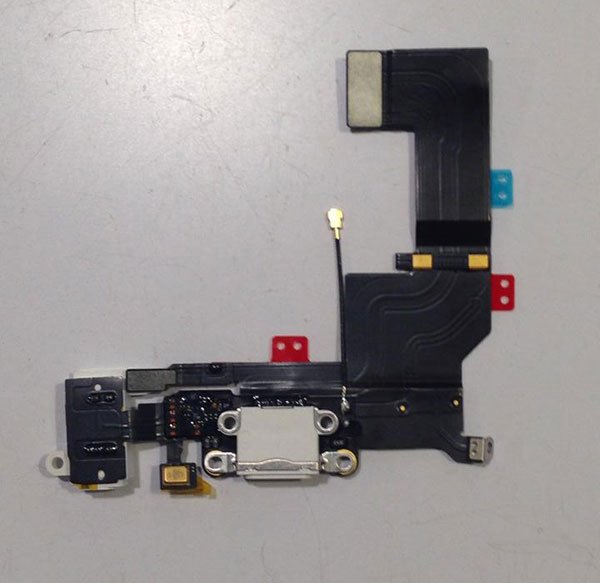 美议员致信苹果与 FBI,要求提供以色列间谍软件使用情况 美议员致信苹果与 FBI,要求提供以色列间谍软件使用情况