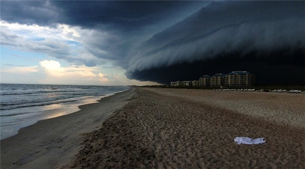 苹果布局本地 AI 开启“买买买”模式,大量收购AI领域初创公司 苹果布局本地 AI 开启“买买买”模式,大量收购AI领域初创公司