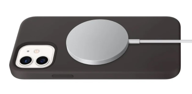 “药丸 + 打孔屏”,iPhone 14 系列手机保护壳曝光 “药丸 + 打孔屏”,iPhone 14 系列手机保护壳曝光