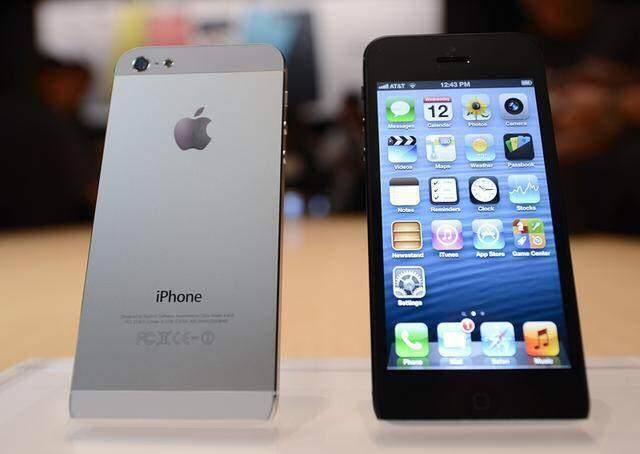 苹果发布了专为 25W MagSafe 充电器设计的新固件 苹果发布了专为 25W MagSafe 充电器设计的新固件