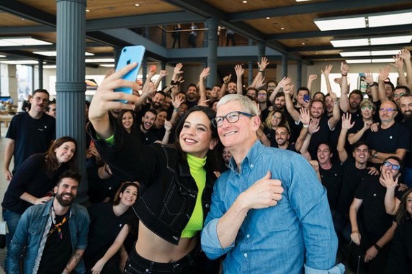 iPhone XI 传闻汇总:或加厚半毫米,新增照片自动修正功能 iPhone XI 传闻汇总:或加厚半毫米,新增照片自动修正功能