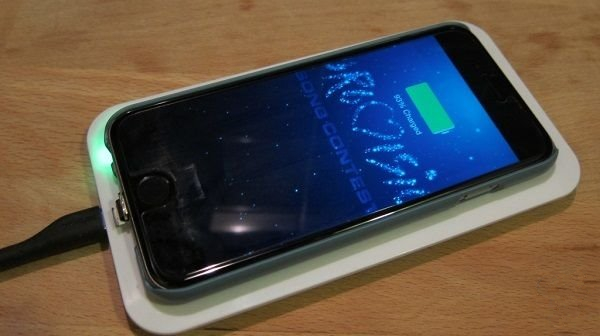 旗舰对决 三星Note8对比iPhone 8机模 旗舰对决 三星Note8对比iPhone 8机模