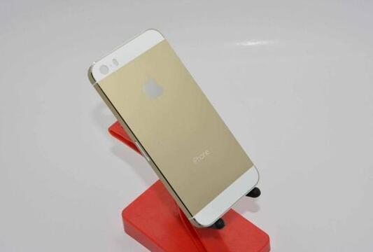 苹果 iPhone 15 Pro 渲染图曝光,根据配件厂商提供的 CAD 模型制作 苹果 iPhone 15 Pro 渲染图曝光,根据配件厂商提供的 CAD 模型制作