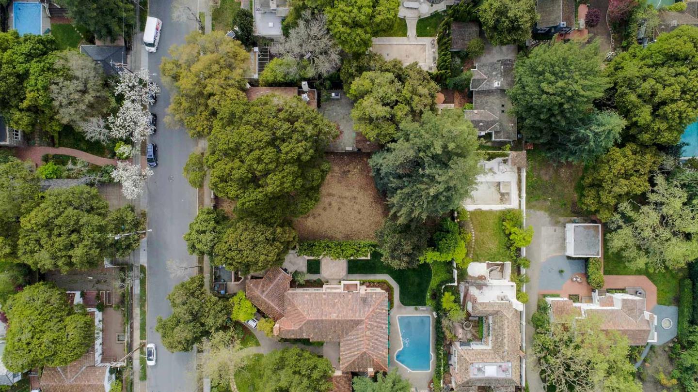 Apple Music 发布中国内地年度最热歌单,周杰伦《晴天》夺冠 Apple Music 发布中国内地年度最热歌单,周杰伦《晴天》夺冠