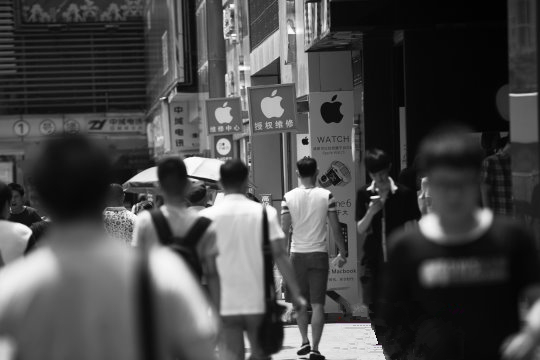 消息称苹果 13 英寸 iPad Pro 改用 OLED 后厚度减小:仅 5 毫米 消息称苹果 13 英寸 iPad Pro 改用 OLED 后厚度减小:仅 5 毫米