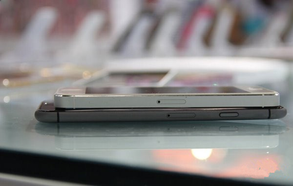 苹果 iPhone 15 Pro Max 或将被命名为“iPhone 15 Ultra” 苹果 iPhone 15 Pro Max 或将被命名为“iPhone 15 Ultra”