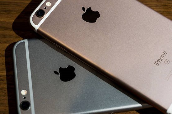 二季度iPhone销量同比仅增1% 失“榜眼”席位 二季度iPhone销量同比仅增1% 失“榜眼”席位