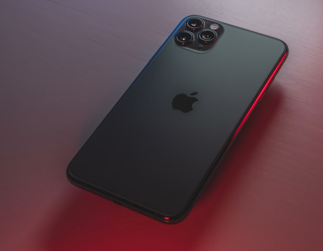 2019 年款 iPad Pro 高清渲染图曝光:后置三摄 2019 年款 iPad Pro 高清渲染图曝光:后置三摄