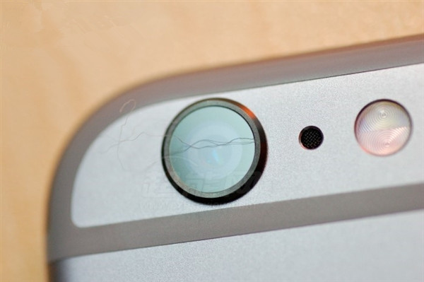 这一定是假的iPhone 8 居然丑成这样 这一定是假的iPhone 8 居然丑成这样