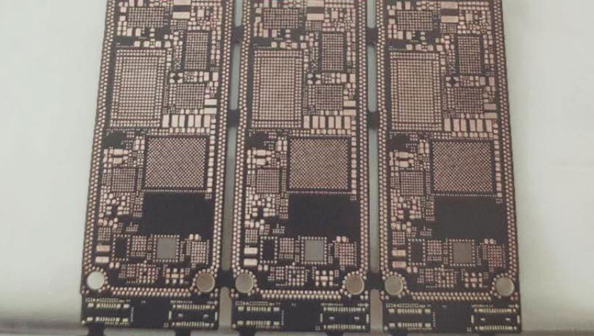 越狱的好处与让系统变慢之间 你怎么选? 越狱的好处与让系统变慢之间 你怎么选?