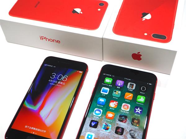 旗舰对决 三星Note8对比iPhone 8机模 旗舰对决 三星Note8对比iPhone 8机模