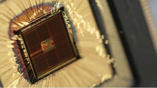 消息称苹果 iPhone 15 Pro Max 将搭载全新 48MP 索尼摄像头 消息称苹果 iPhone 15 Pro Max 将搭载全新 48MP 索尼摄像头