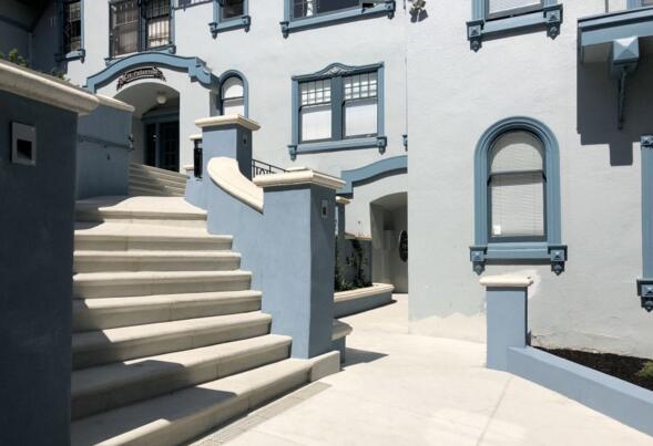 海关近2000台iPhone 6：公开拍卖