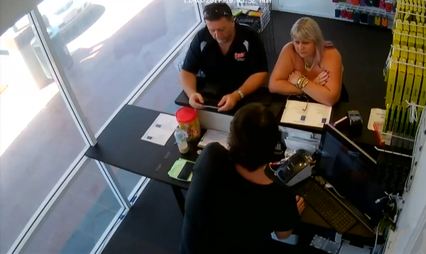 iOS 17.2 为 iPhone 15 Pro/Max 带来空间视频功能,苹果分享拍摄技巧 iOS 17.2 为 iPhone 15 Pro/Max 带来空间视频功能,苹果分享拍摄技巧