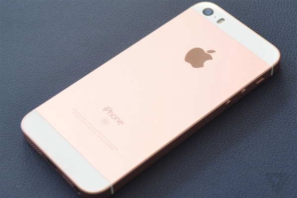 一款未拆封初代苹果 iPhone 拍卖价格超过 6.3 万美元 一款未拆封初代苹果 iPhone 拍卖价格超过 6.3 万美元