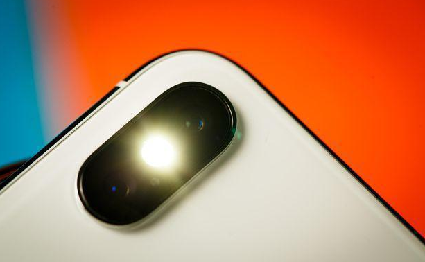 M1 Max ProRes 视频导出速度比 2019 Mac Pro 快三倍 M1 Max ProRes 视频导出速度比 2019 Mac Pro 快三倍