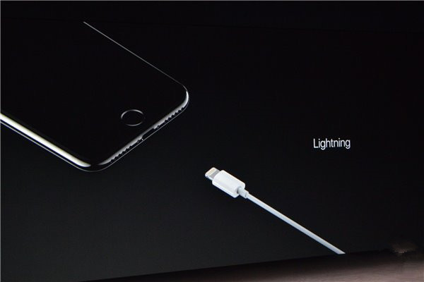 苹果 iOS 17.4 Beta 新增凤凰、青柠等 118 个全新 Emoji 苹果 iOS 17.4 Beta 新增凤凰、青柠等 118 个全新 Emoji