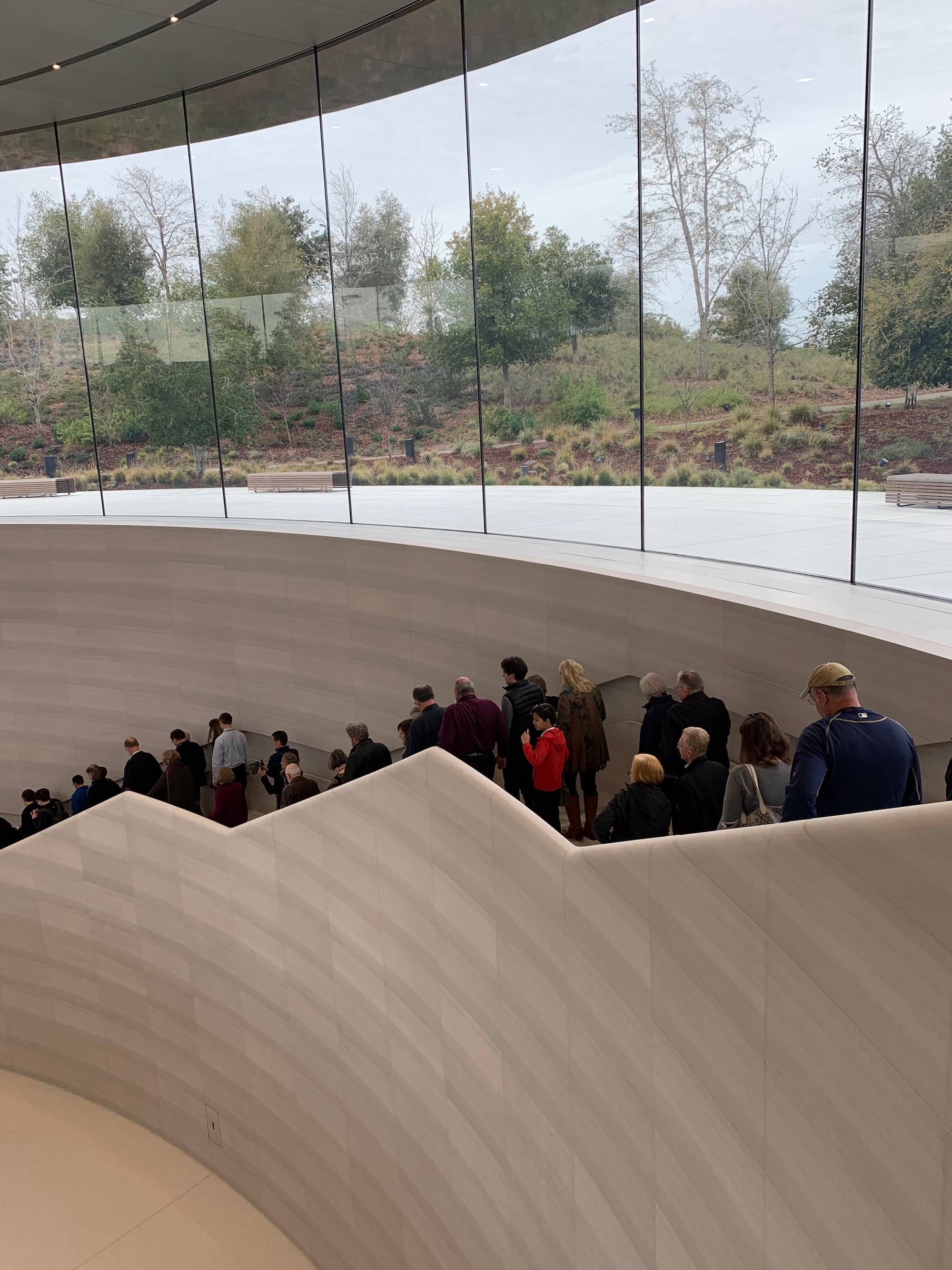 新专利显示苹果或将在 iPhone 中加入红外热成像,提升 AR 准确性 新专利显示苹果或将在 iPhone 中加入红外热成像,提升 AR 准确性