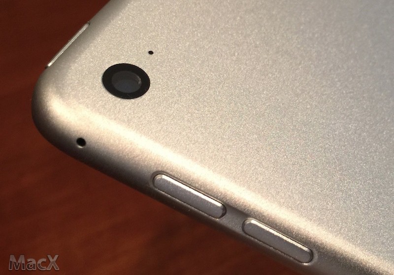 外媒评测:关于新 iPhone 智能电池壳的细节 外媒评测:关于新 iPhone 智能电池壳的细节