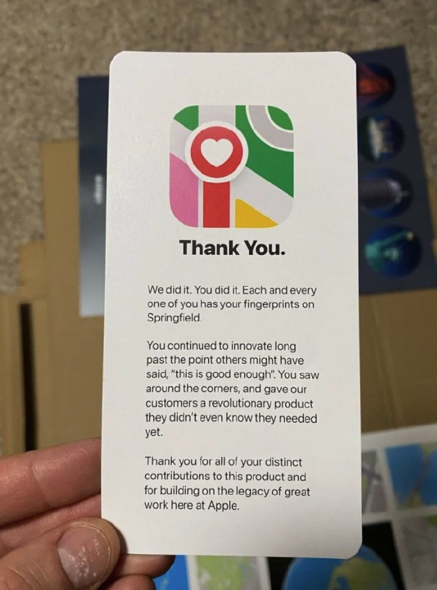 苹果,放权;谷歌,收权 苹果,放权;谷歌,收权