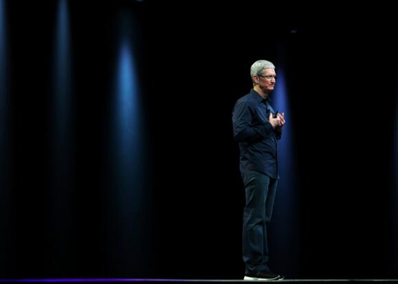 你是否还拿着一部iPhone加一部Android手机呢? 你是否还拿着一部iPhone加一部Android手机呢?