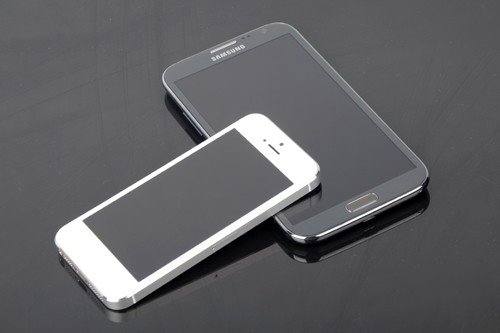 LG开始为iPhone生产OLED屏 三星不再独大