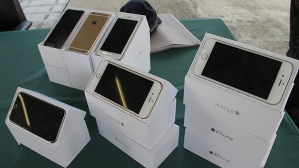 iPhone 6背后:库克接过乔布斯的权杖 iPhone 6背后:库克接过乔布斯的权杖